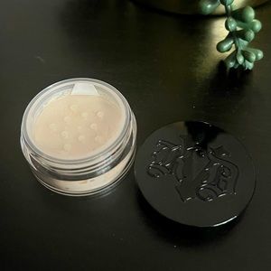NEW KAT VON D Lock-it Setting Powder in Shade Translucent 1.4g